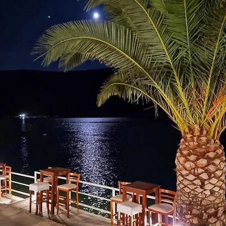 Appartamento Anteo Uz Plazu Sa Privatnim Parkingom *