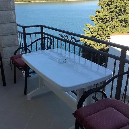 Anteo Uz Plazu Sa Privatnim Parkingom Apartment Neum