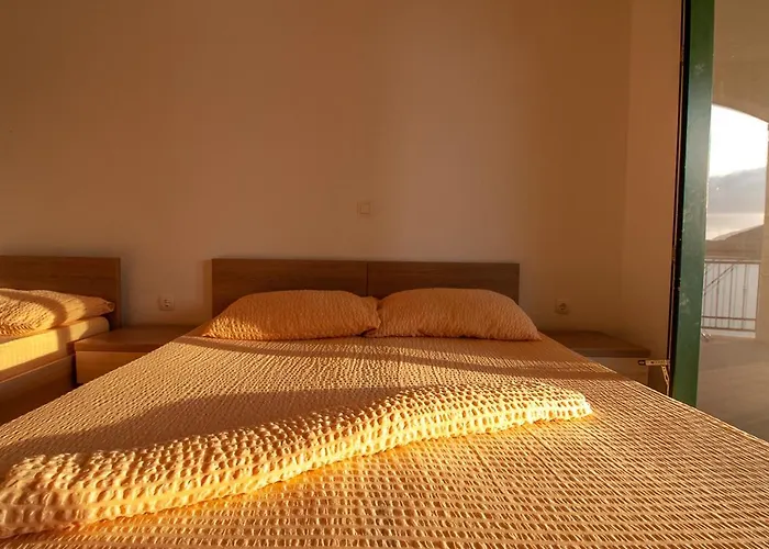 Anteo Uz Plazu Sa Privatnim Parkingom Apartament Neum