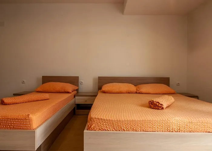 Anteo Uz Plazu Sa Privatnim Parkingom Apartament Neum